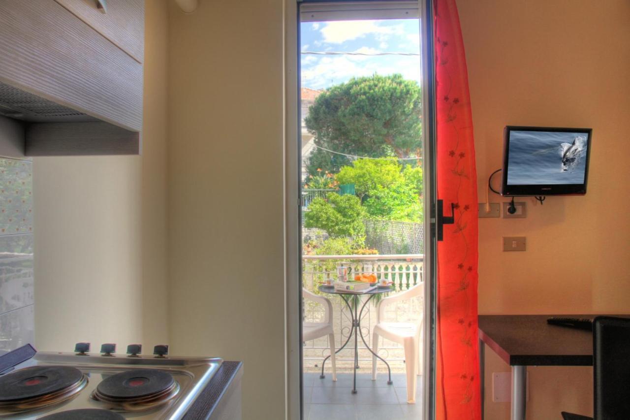 Residence Bellevue Apartments Pietra Ligure Extérieur photo